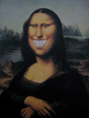 Mona's Silver Smile